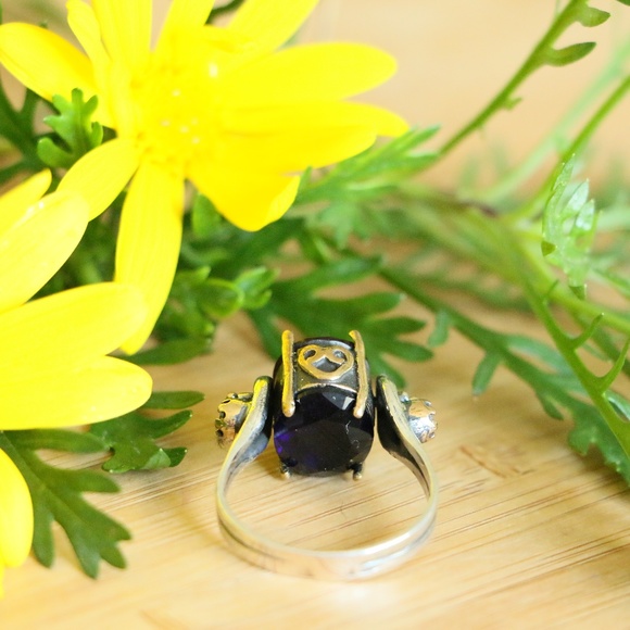 Sterling Silver Jade Stones Revers Style Rings - Picture 4 of 6